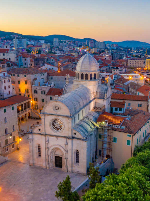 Home 7 Sibenik, the cathedral