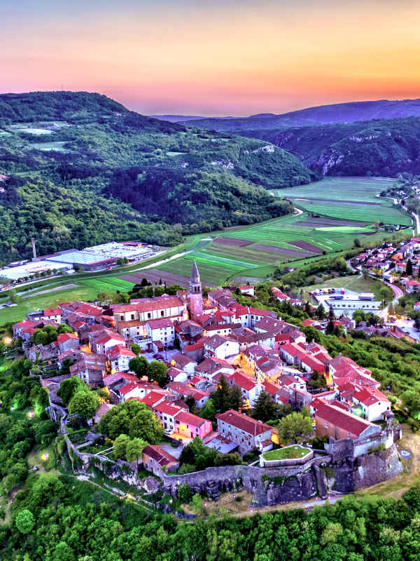 Buzet 1 Vue aérienne de Buzet
