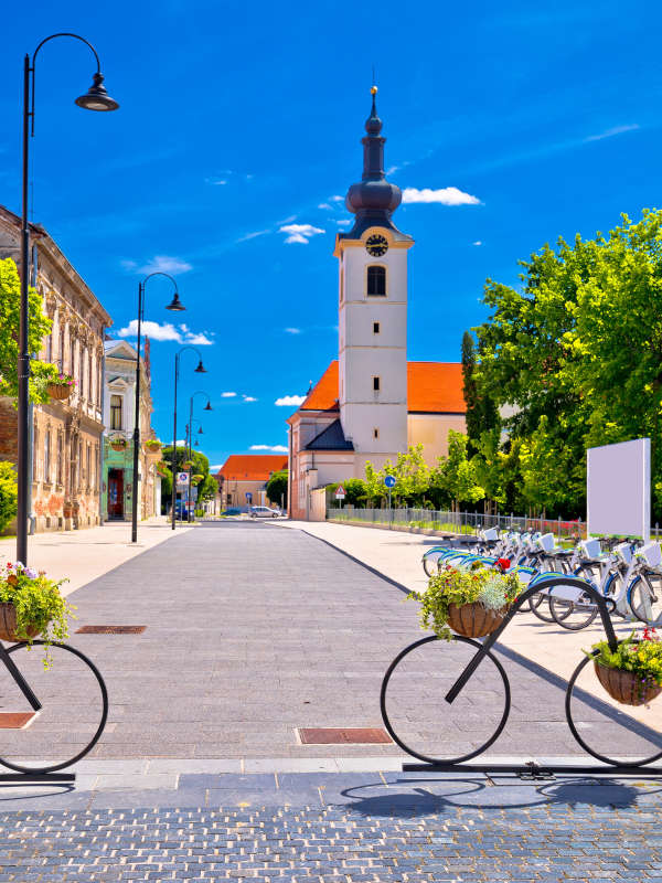 Koprivnica 3 rue de Koprivnic en vélo